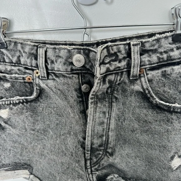 Zara Grey Jean Shorts - Size 2 - Picture 4 of 7